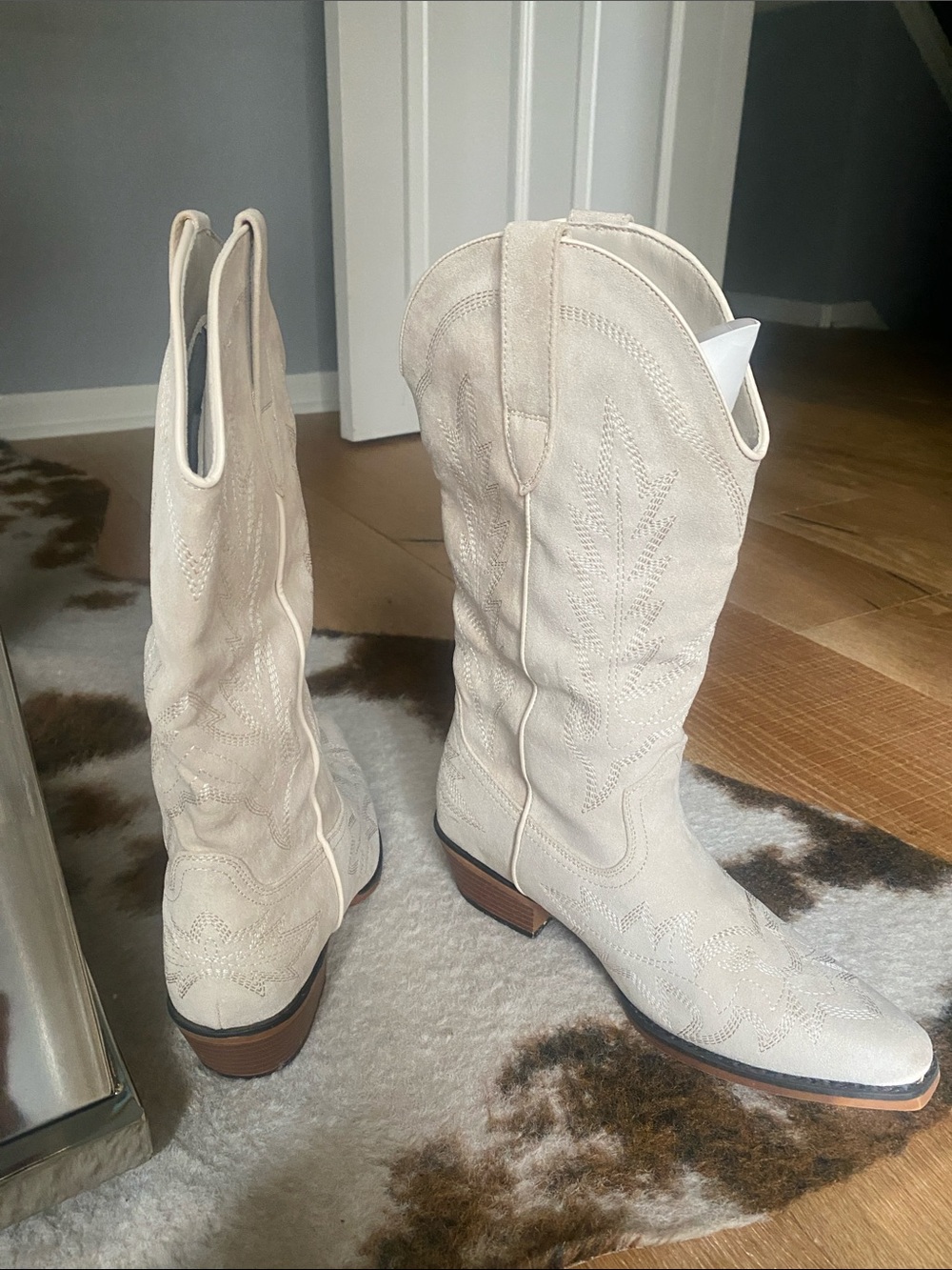 Women's Beige with Embroidery Suede Western Boots - Classic Cowboy Style